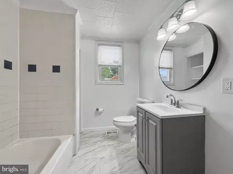 Bath - 5900 Hamilton Ave, Rosedale, MD 21237 photo 2 of 4