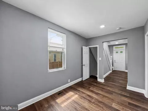 Entry Way - 5900 Hamilton Ave, Rosedale, MD 21237 photo 3 of 5