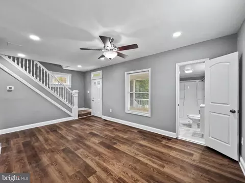 Entry Way - 5900 Hamilton Ave, Rosedale, MD 21237 photo 1 of 5