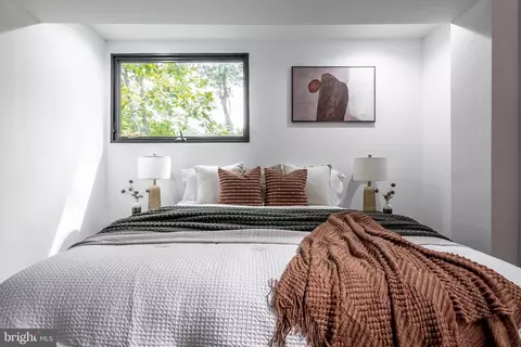 Bedroom - 6202 Smith Ave, Baltimore, MD 21209 photo 2 of 8