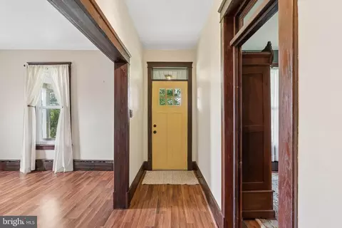 Entry Way - 21101 York Rd, Parkton, MD 21120 photo 1 of 9