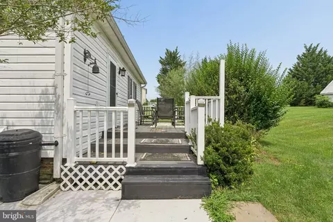 Exterior - 21101 York Rd, Parkton, MD 21120 photo 9 of 12