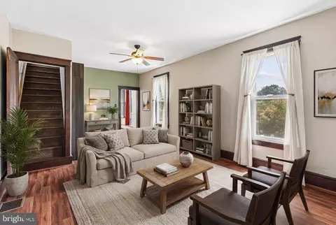 Living - 21101 York Rd, Parkton, MD 21120 photo 1 of 4