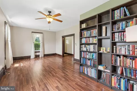 Living - 21101 York Rd, Parkton, MD 21120 photo 4 of 4
