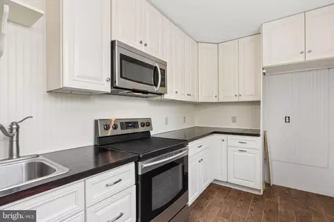 Kitchen - 21101 York Rd, Parkton, MD 21120 photo 1 of 1