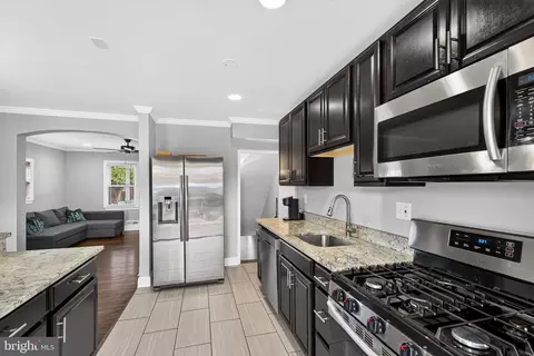 Kitchen - 2012 Ormand Rd, Dundalk, MD 21222 photo 2 of 3