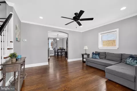 Entry Way - 2012 Ormand Rd, Dundalk, MD 21222 photo 1 of 3
