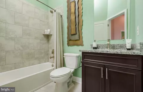 Entry Way - 2015 Patapsco Glen Rd, Windsor Mill, MD 21244 photo 4 of 6