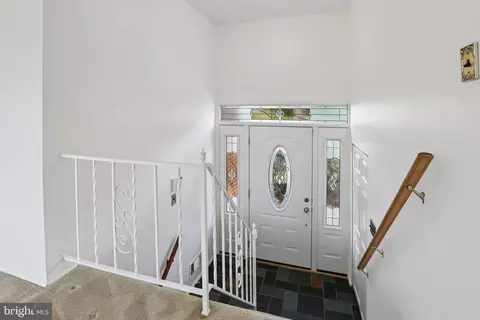 Entry Way - 5501 Daybreak Ter, Baltimore, MD 21206 photo 1 of 1