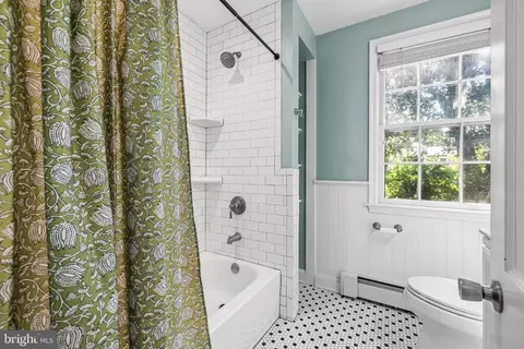 Bath - 307 Worthington Rd, Towson, MD 21286 photo 2 of 3