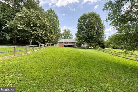Exterior - 13730 Baldwin Mill Rd, Baldwin, MD 21013 photo 11 of 14