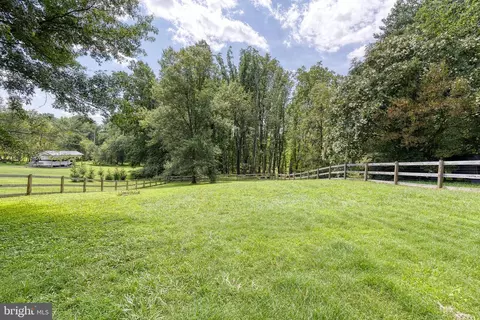 Exterior - 13730 Baldwin Mill Rd, Baldwin, MD 21013 photo 8 of 14