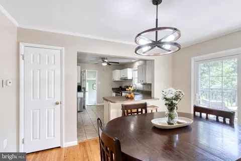 Dining - 13730 Baldwin Mill Rd, Baldwin, MD 21013 photo 5 of 5