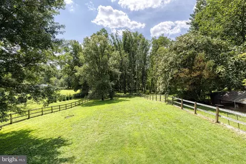 Exterior - 13730 Baldwin Mill Rd, Baldwin, MD 21013 photo 6 of 14