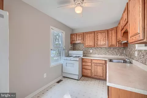 Kitchen - 1 Arwell Ct, Baltimore, MD 21236 photo 1 of 3