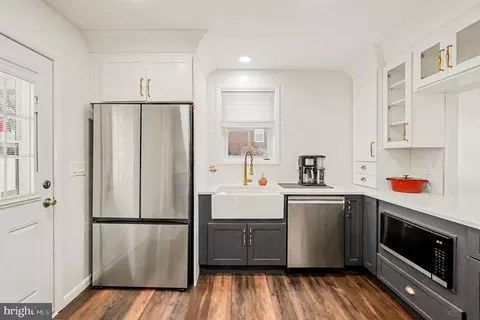 Kitchen - 5809 Pine Hill Dr, White Marsh, MD 21162 photo 1 of 4