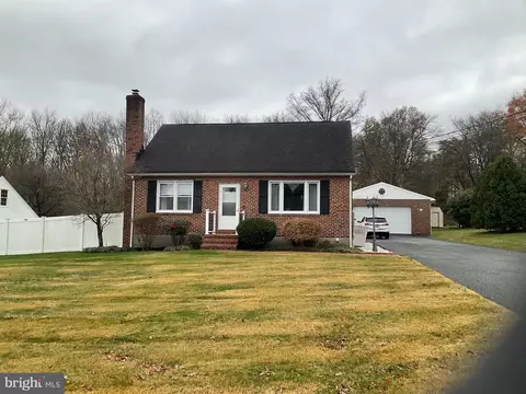 Exterior - 5809 Pine Hill Dr, White Marsh, MD 21162 photo 7 of 7