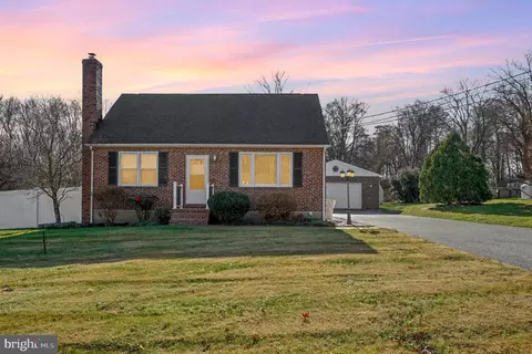 Exterior - 5809 Pine Hill Dr, White Marsh, MD 21162 photo 1 of 7