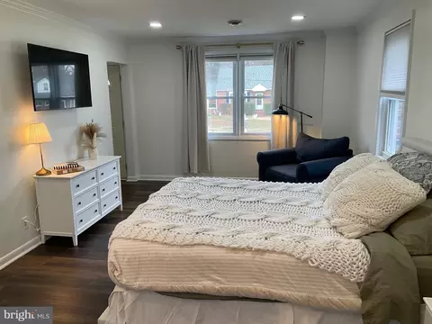 Bedroom - 5809 Pine Hill Dr, White Marsh, MD 21162 photo 3 of 5