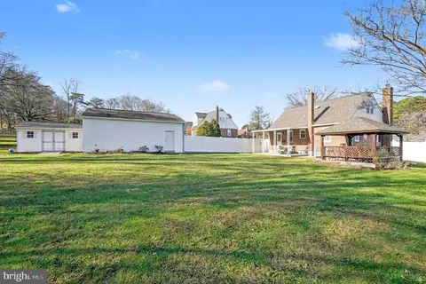 Exterior - 5809 Pine Hill Dr, White Marsh, MD 21162 photo 3 of 7