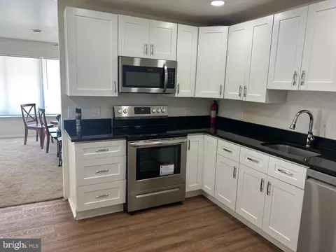3 Dihedral Dr, Middle River, MD 21220 photo 5