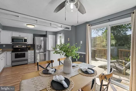 Dining - 11 Ramsgate Ct, Halethorpe, MD 21227 photo 2 of 2