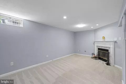 Living - 11 Ramsgate Ct, Halethorpe, MD 21227 photo 4 of 6