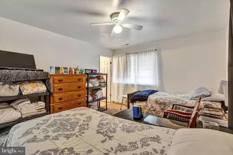 Bedroom - 7167 Fairbrook Rd, Windsor Mill, MD 21244 photo 6 of 8