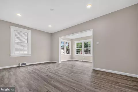 Living - 2317 Ruth Ave, Sparrows Point, MD 21219 photo 1 of 3