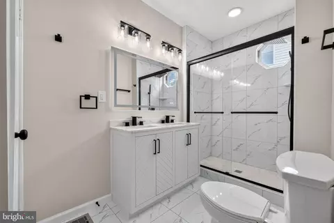 Bath - 2317 Ruth Ave, Sparrows Point, MD 21219 photo 1 of 3