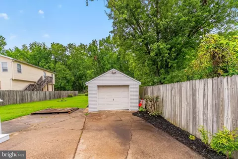 Exterior - 2317 Ruth Ave, Sparrows Point, MD 21219 photo 2 of 3