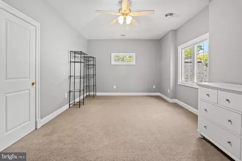 Bedroom - 1009 W Wind Ct, Towson, MD 21204 photo 11 of 12