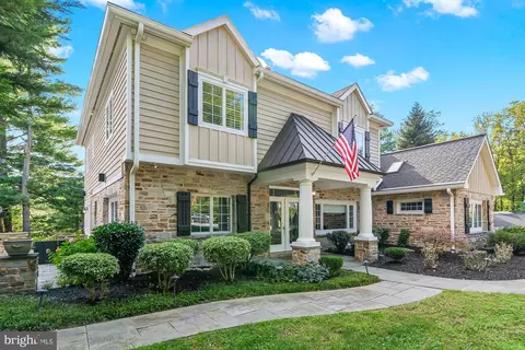 Exterior - 1009 W Wind Ct, Towson, MD 21204 photo 6 of 12