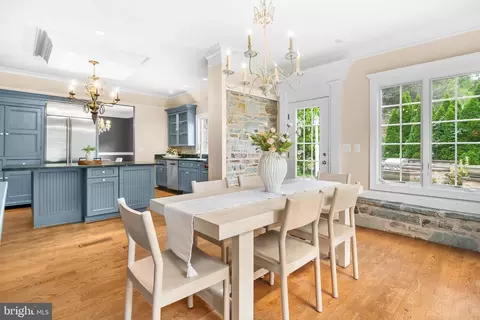 Dining - 1009 W Wind Ct, Towson, MD 21204 photo 6 of 9