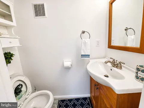Bath - 4549 Ambermill Rd, Nottingham, MD 21236 photo 1 of 5