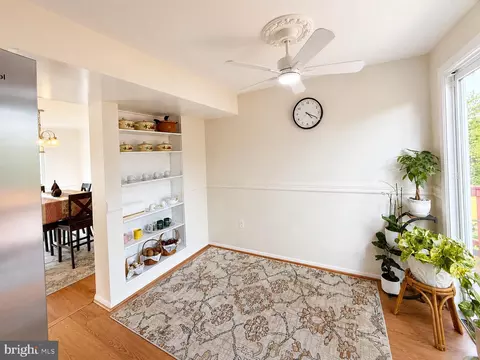 Entry Way - 4549 Ambermill Rd, Nottingham, MD 21236 photo 1 of 4