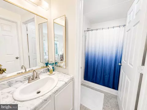 Bath - 4549 Ambermill Rd, Nottingham, MD 21236 photo 2 of 5