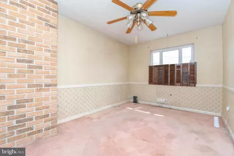 Bedroom - 2001 Ormand Rd, Dundalk, MD 21222 photo 1 of 10
