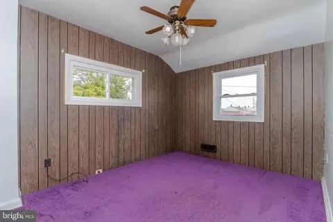 Bedroom - 2001 Ormand Rd, Dundalk, MD 21222 photo 4 of 10