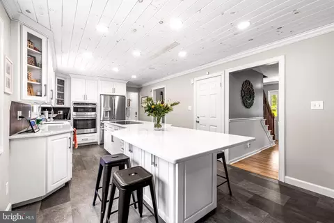 Kitchen - 2806 York Manor Rd, Phoenix, MD 21131 photo 1 of 7