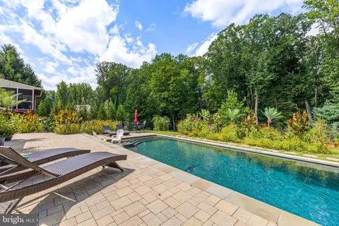 Exterior - 2806 York Manor Rd, Phoenix, MD 21131 photo 8 of 17