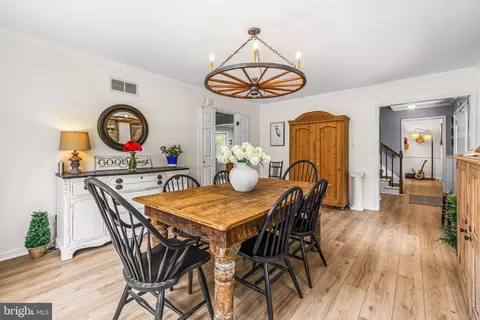 Dining - 2806 York Manor Rd, Phoenix, MD 21131 photo 2 of 2