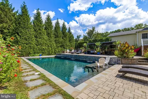 Exterior - 2806 York Manor Rd, Phoenix, MD 21131 photo 12 of 17