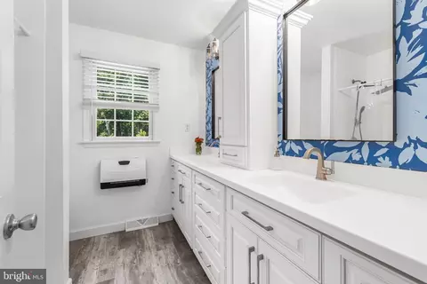 Bath - 2806 York Manor Rd, Phoenix, MD 21131 photo 1 of 4