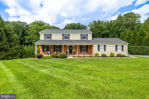 Exterior - 2806 York Manor Rd, Phoenix, MD 21131 photo 1 of 17
