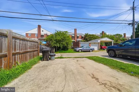 Exterior - 33 Eastship Rd, Dundalk, MD 21222 photo 9 of 12