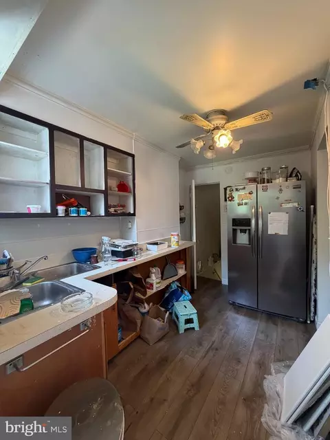 Kitchen - 6 Flagship Rd, Dundalk, MD 21222 photo 1 of 1