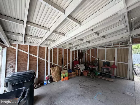 Exterior - 6 Flagship Rd, Dundalk, MD 21222 photo 3 of 4