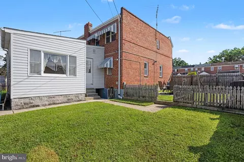 Exterior - 330 Endsleigh Ave, Middle River, MD 21220 photo 3 of 4