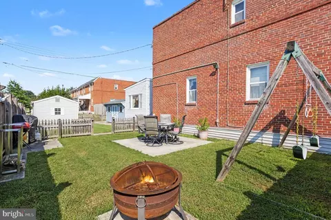 Exterior - 330 Endsleigh Ave, Middle River, MD 21220 photo 1 of 4